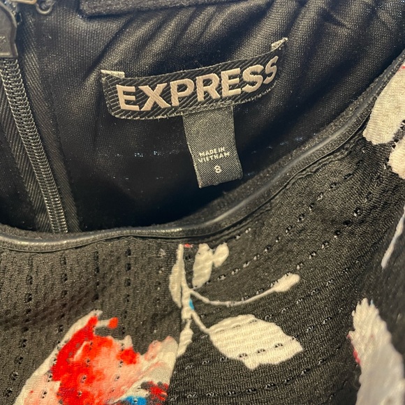 Strapless Express Size 8 - Picture 3 of 3